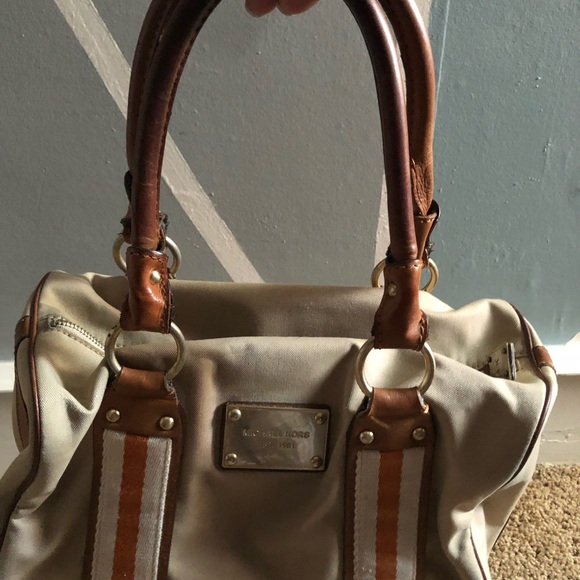 Handbag - Picture 2 of 5